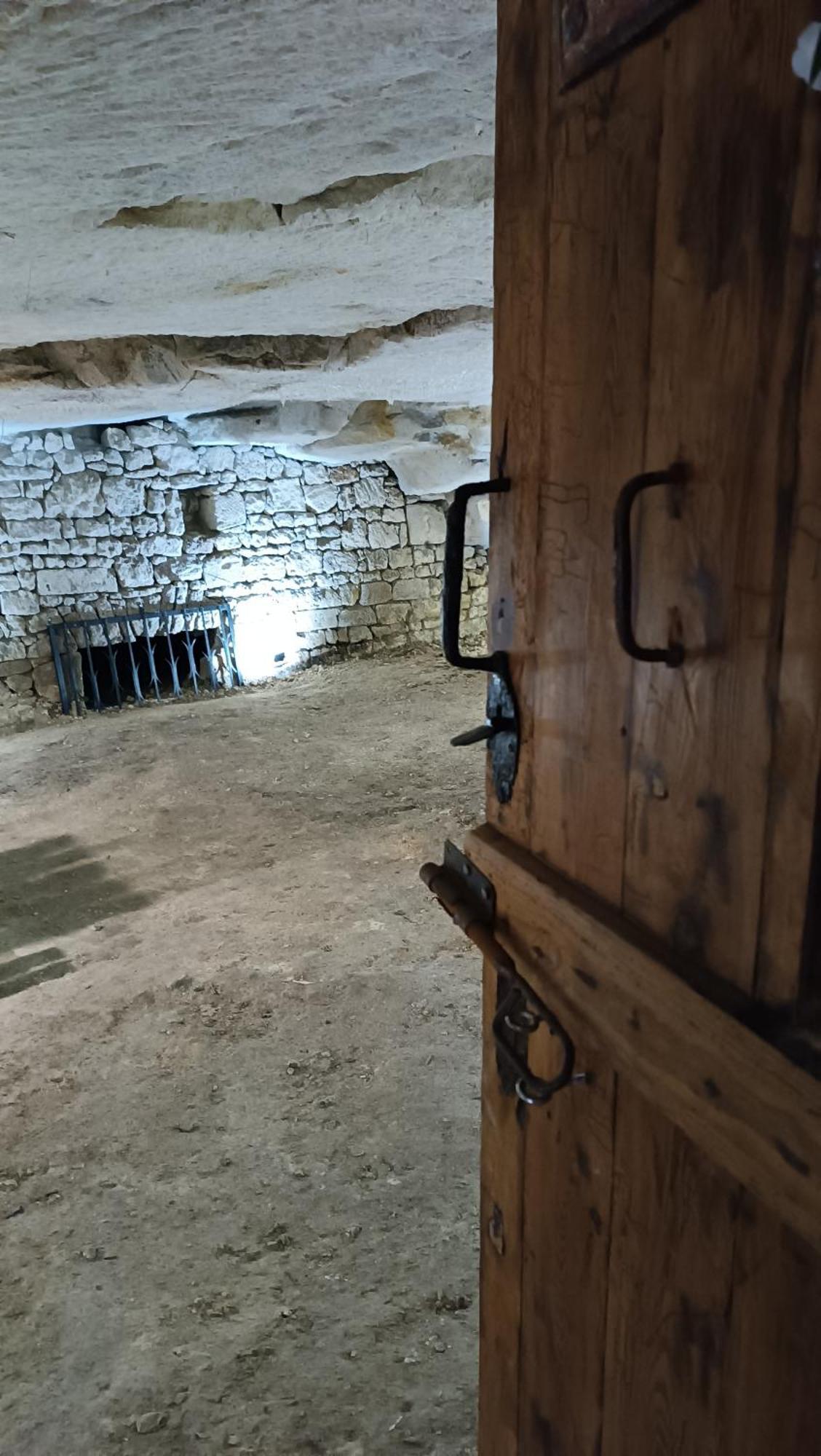 Meuble De Tourisme Petit Chail Saint Savinien Екстериор снимка