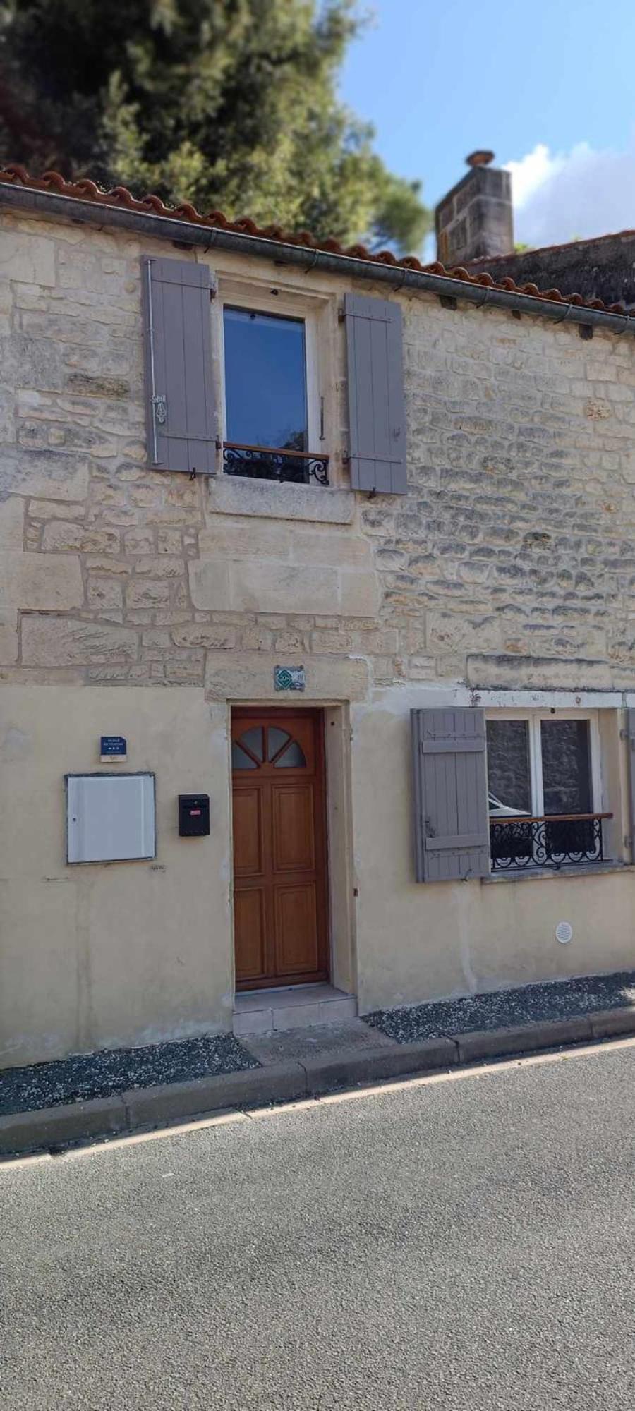 Meuble De Tourisme Petit Chail Saint Savinien Екстериор снимка